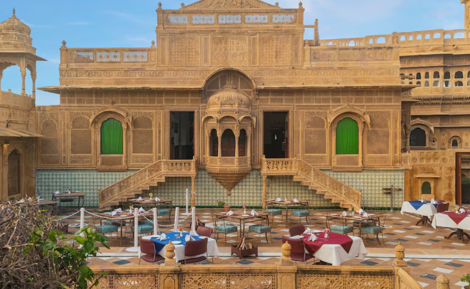 Monsoon Palace (Sajjan Garh) Monsoon Palace (Sajjan Garh)